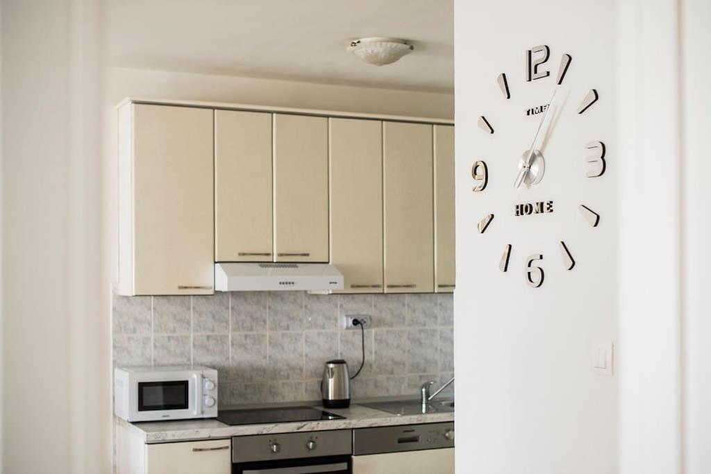 Apartment Jully Подстрана Экстерьер фото
