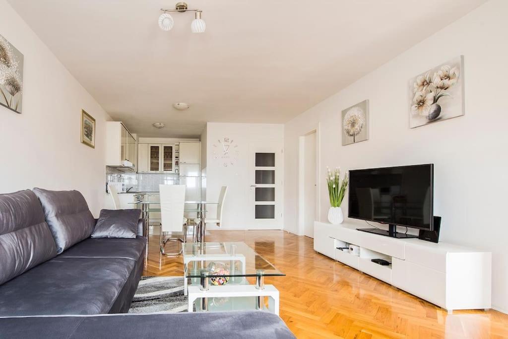 Apartment Jully Подстрана Экстерьер фото