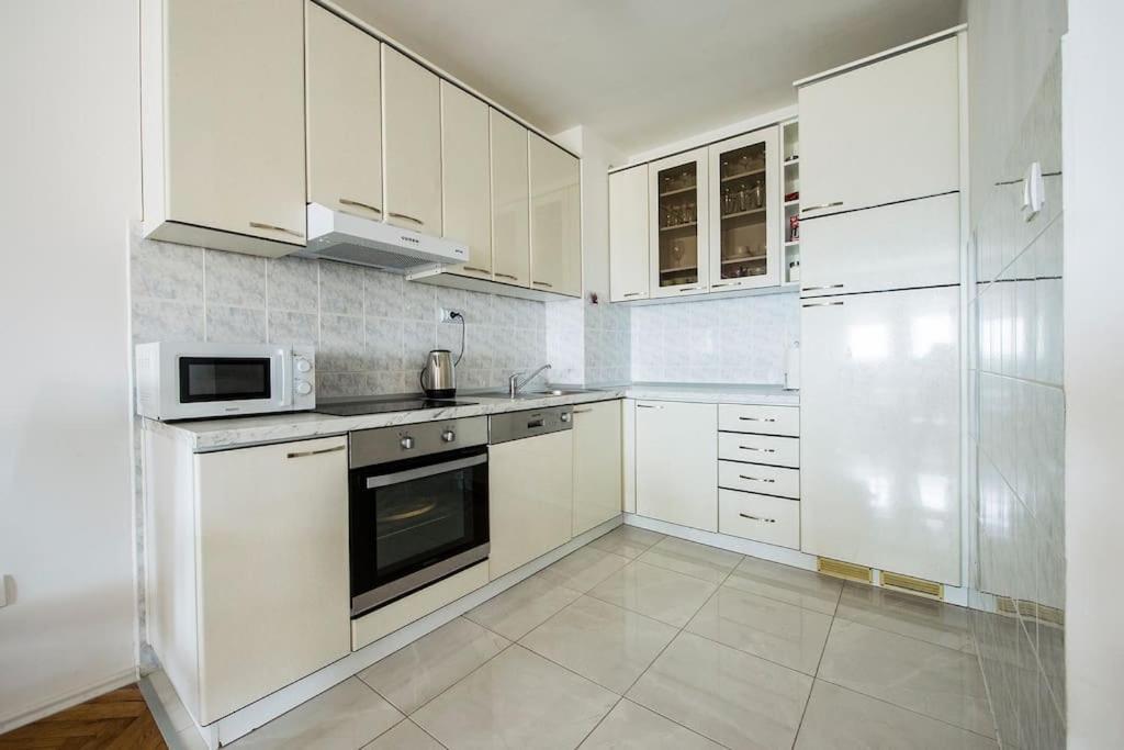 Apartment Jully Подстрана Экстерьер фото