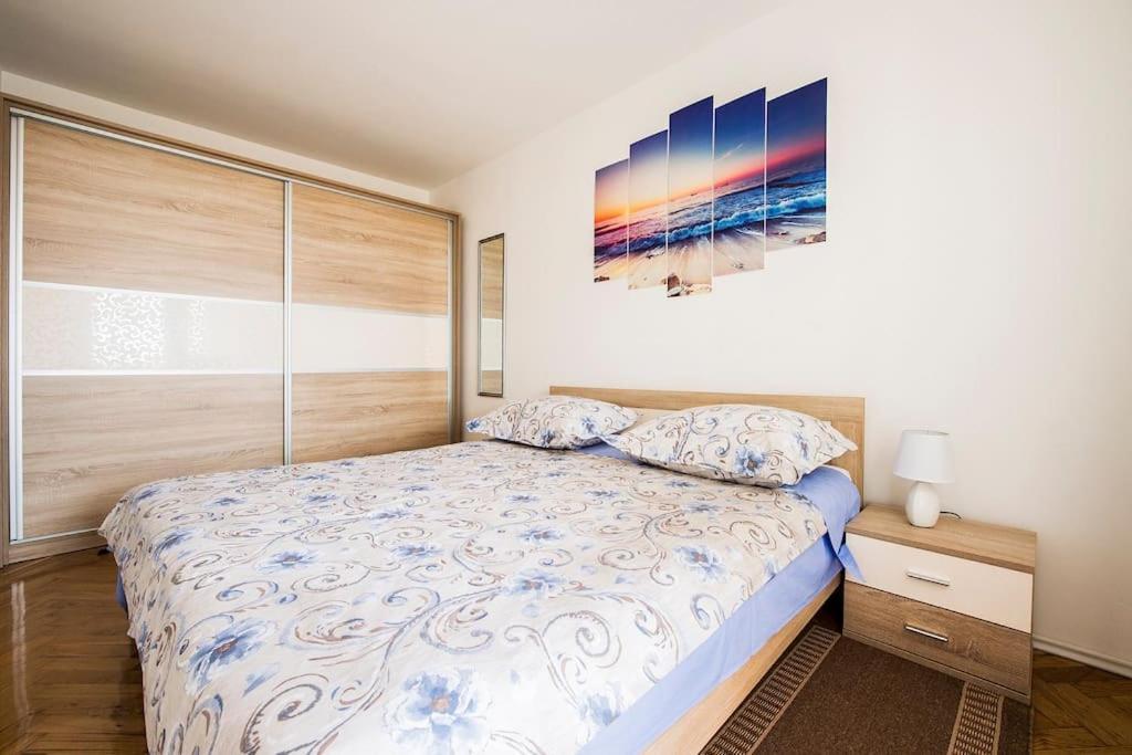 Apartment Jully Подстрана Экстерьер фото